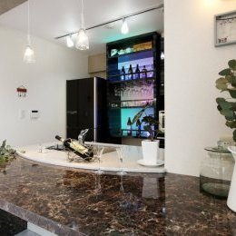 理想的なバースタイルキッチンに大満足です！