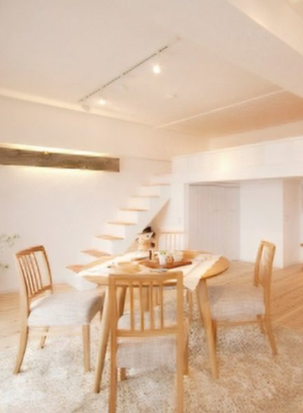 【福岡県春日市】和室をなくし、広々としたLDKへ！自然素材の温もりと開放感が広がる 明るいマンションリノベーション