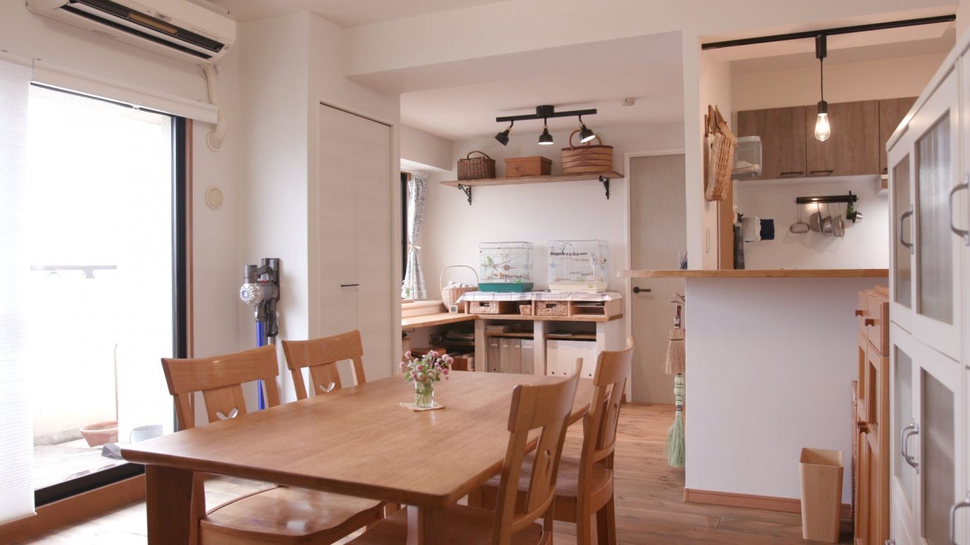 自然素材を活用したすっきりしたLDKにリノベーション