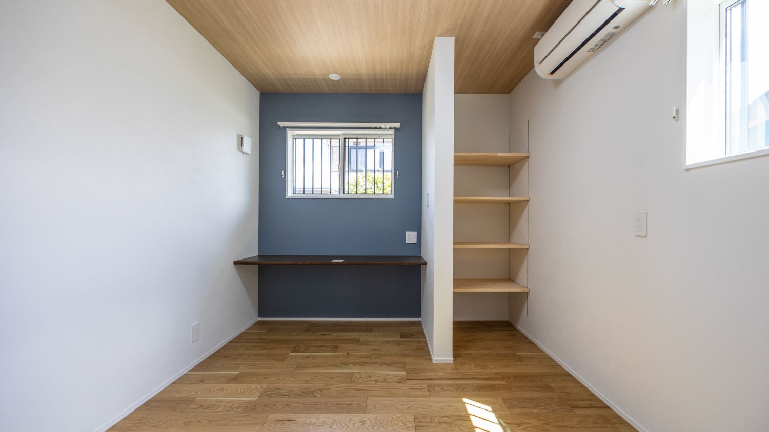 1階で生活完結！2階建てを平屋風に変えた老後も安心な和モダンな住まいにリノベ