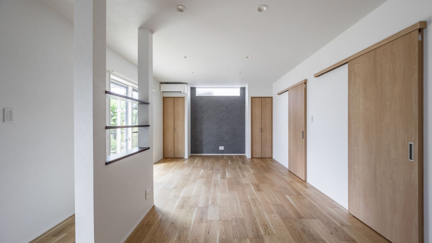 1階で生活完結！2階建てを平屋風に変えた老後も安心な和モダンな住まいにリノベ